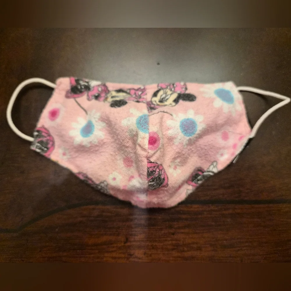 Minnie Mouse Pink Floral Face Mask Sz Small (3-5 Yrs)